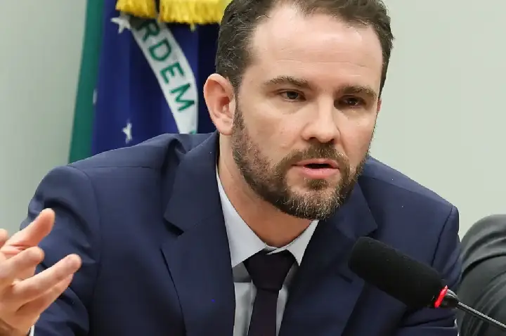 Durigan diz que União negocia avalizar empréstimo para salvar BRB