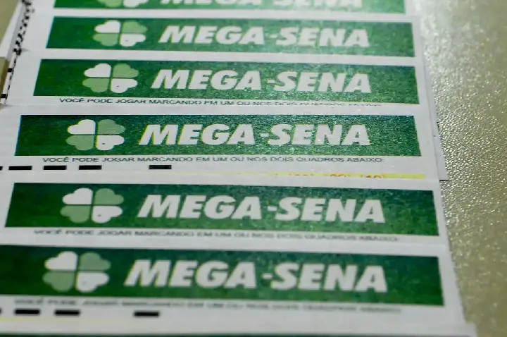 Mega-Sena acumula novamente e prêmio principal vai para R$ 130 milhões