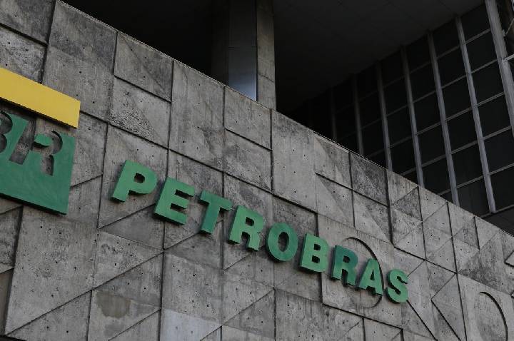 Petrobras abre 150 vagas em programa de estágio; veja como participar