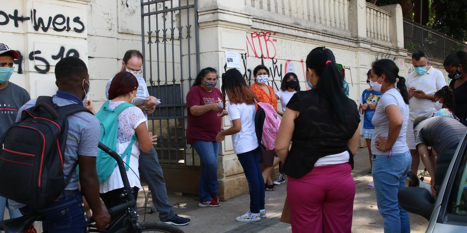 Entenda o papel das escolas no combate à violência contra meninas