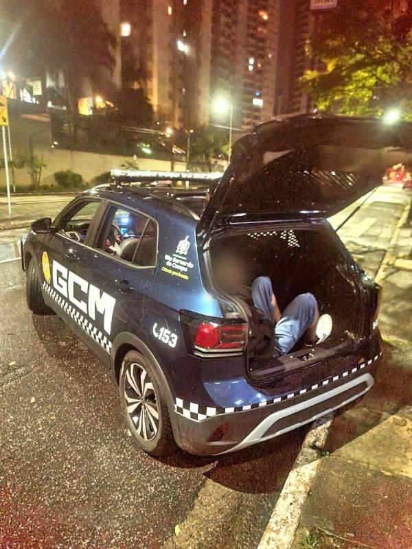 GCM de São Bernardo prende homem em flagrante após tentativa de homicídio em restaurante no Ferrazópolis