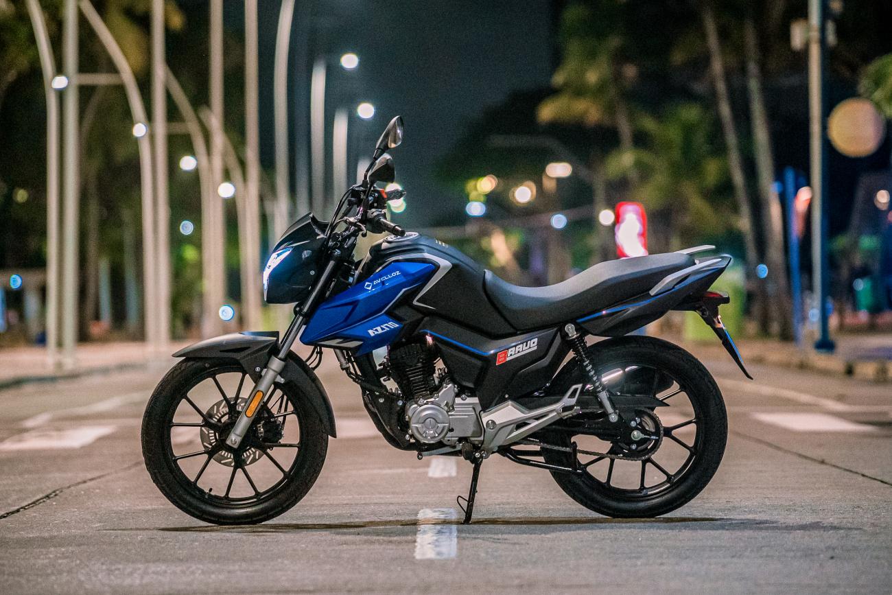 Avelloz apresenta AZ170Bravo em evento no Haras Tuiuti e marca entrada no segmento Street