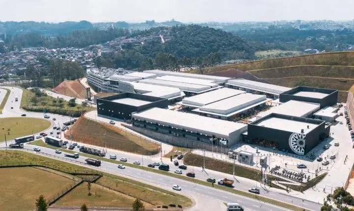 Outlet Premium Imigrantes promove segunda edição da Etiqueta Dourada com grandes descontos e programação de lazer  