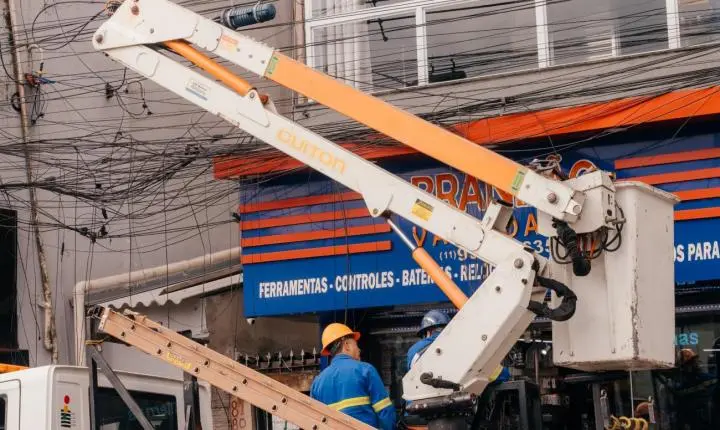 São Bernardo intensifica retirada de cabos irregulares para reforçar segurança e reduzir poluição visual